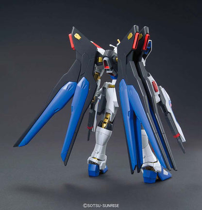 Bandai - Gundam Model Kit- HG Gundam Strike Freedom Revive 1/144